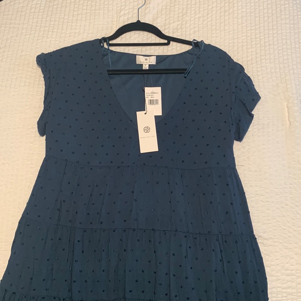 Brand new Navy blue flowy dress- brand socialite  size small!